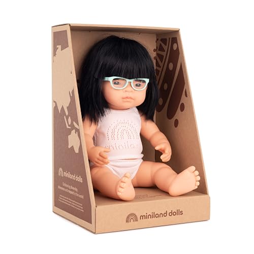 Miniland Babypuppe 38cm asiatisch Mädchen mit Brille Vanilleduft