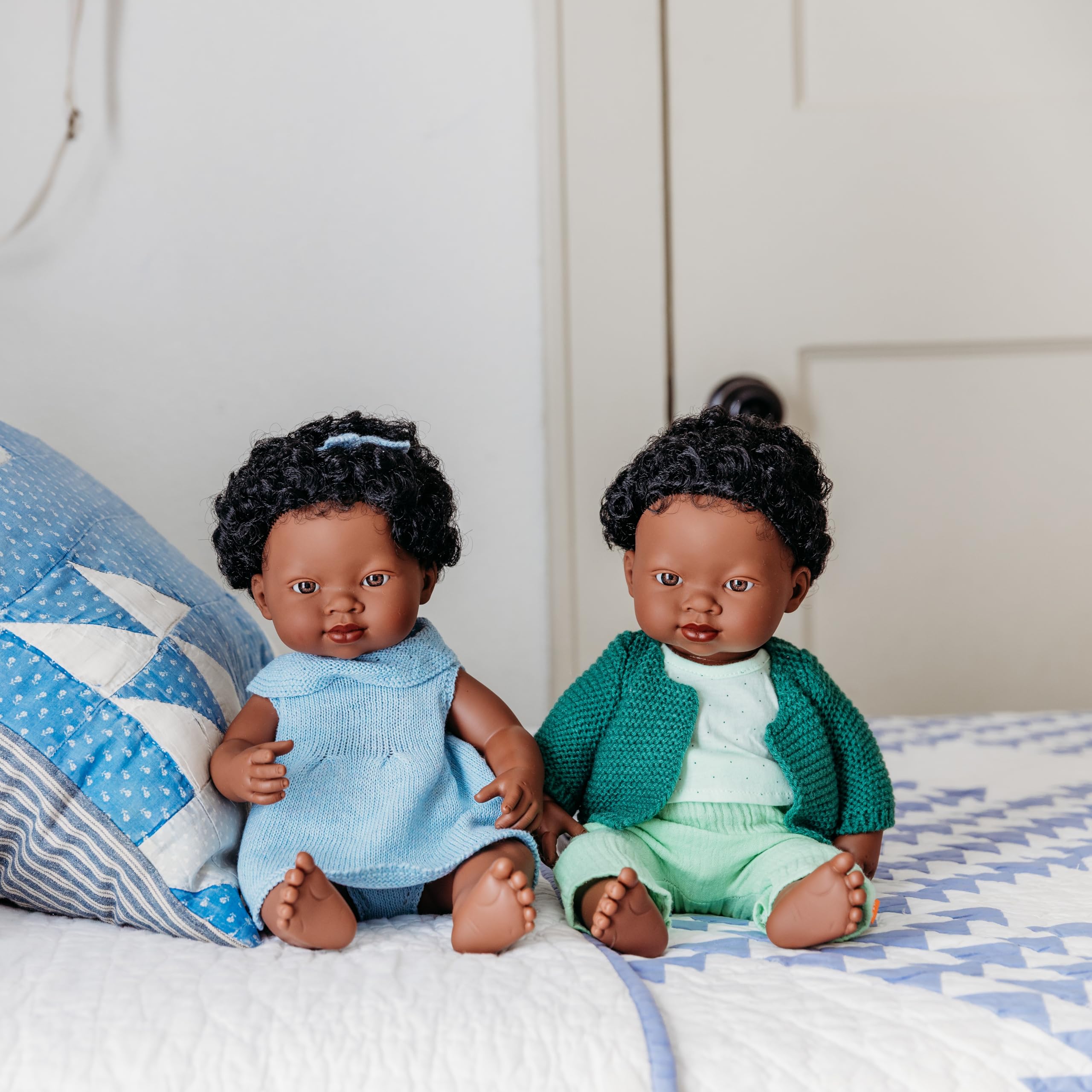 Miniland 31053 Babypuppe Afrikanischer Junge 38 cm Puppe
