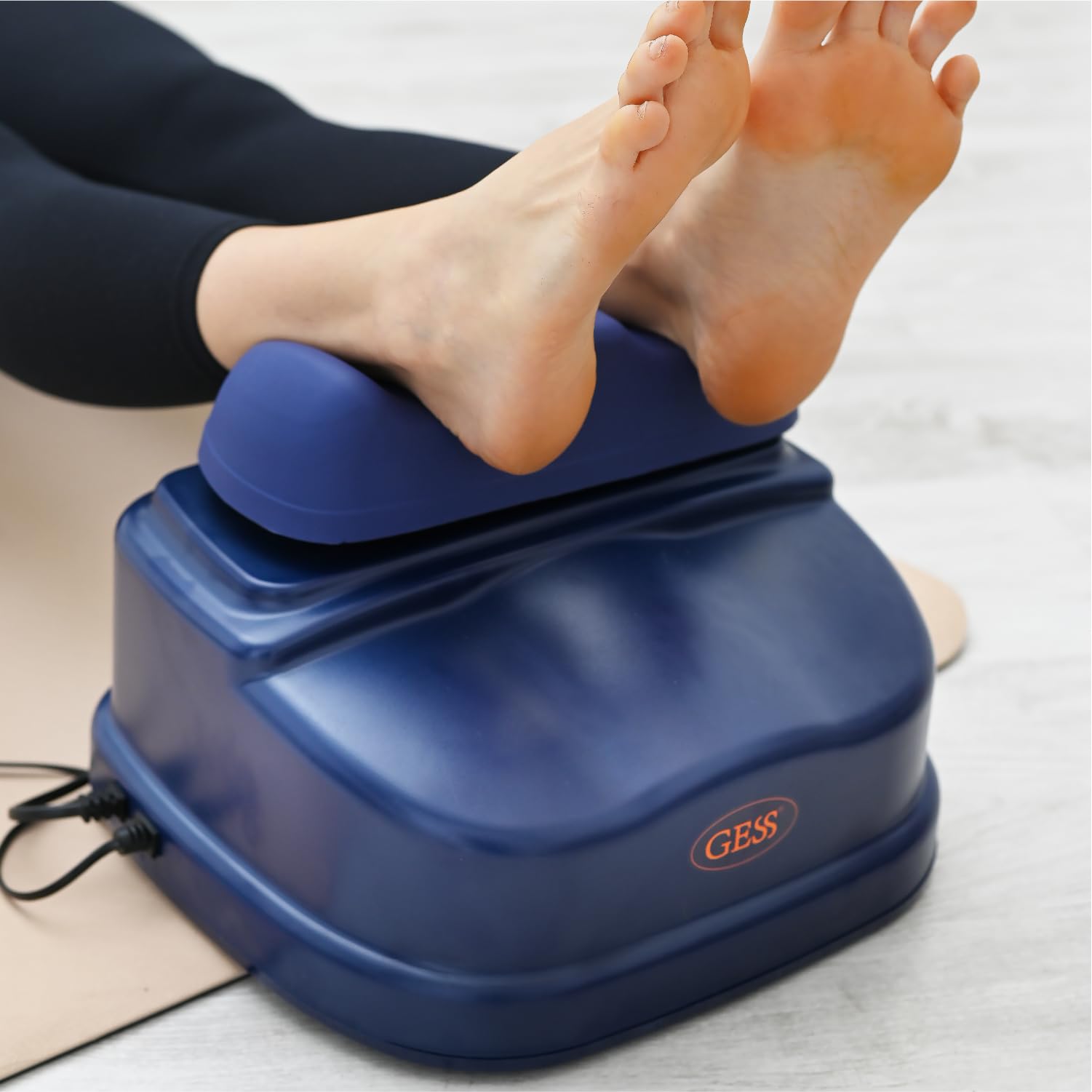 Gess Neo Chi Massagegerät Swing-Massager blau Rücken