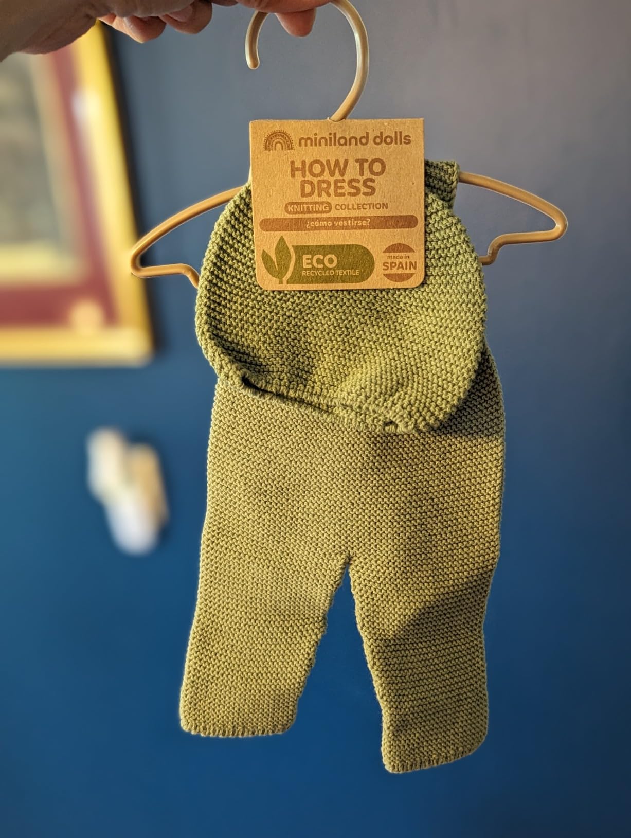 Miniland Strickset Latzhose Mütze grün 38 cm Puppen