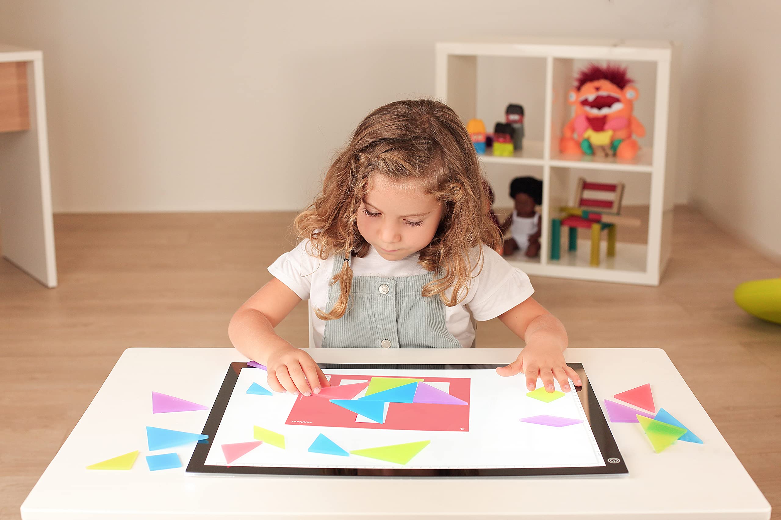 Miniland Translucent Tangram Tangramspiel 4er Set Leuchttisch