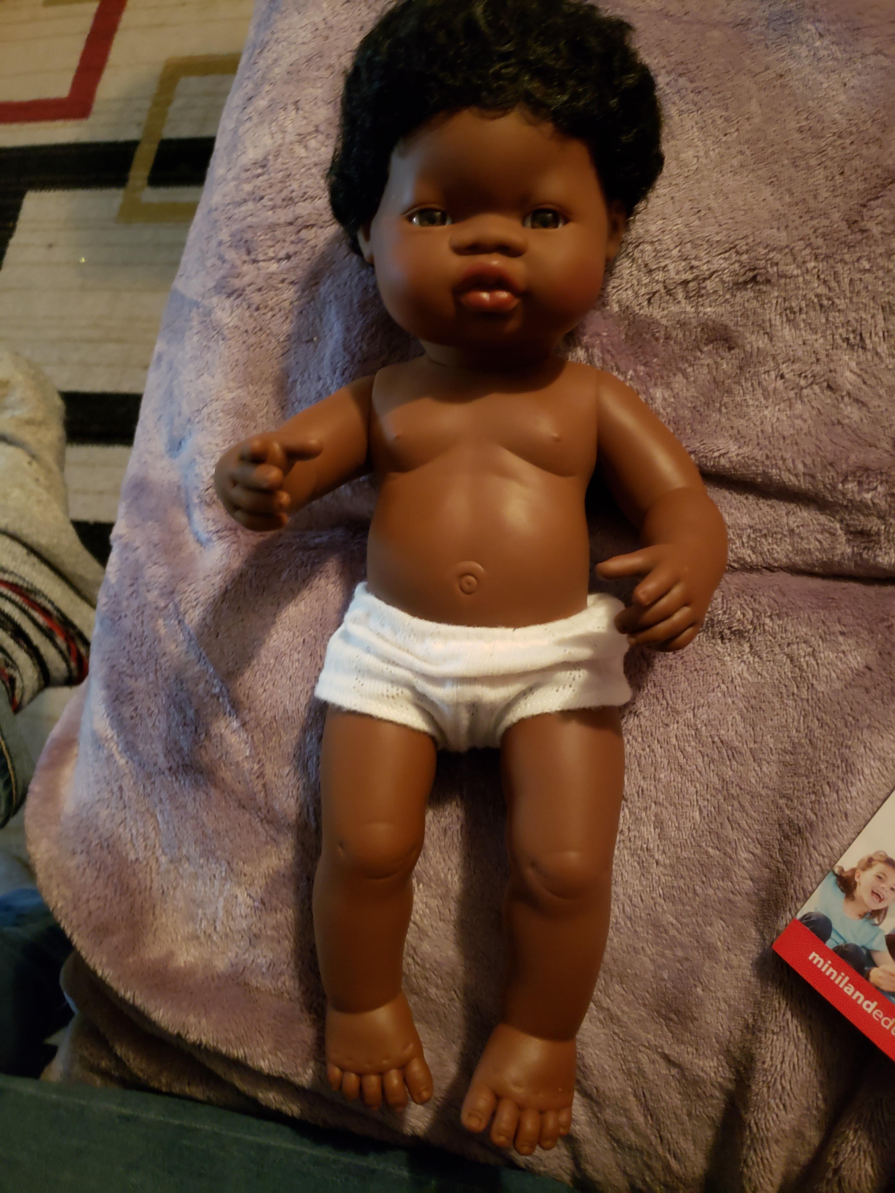Miniland 31053 Babypuppe Afrikanischer Junge 38 cm Puppe