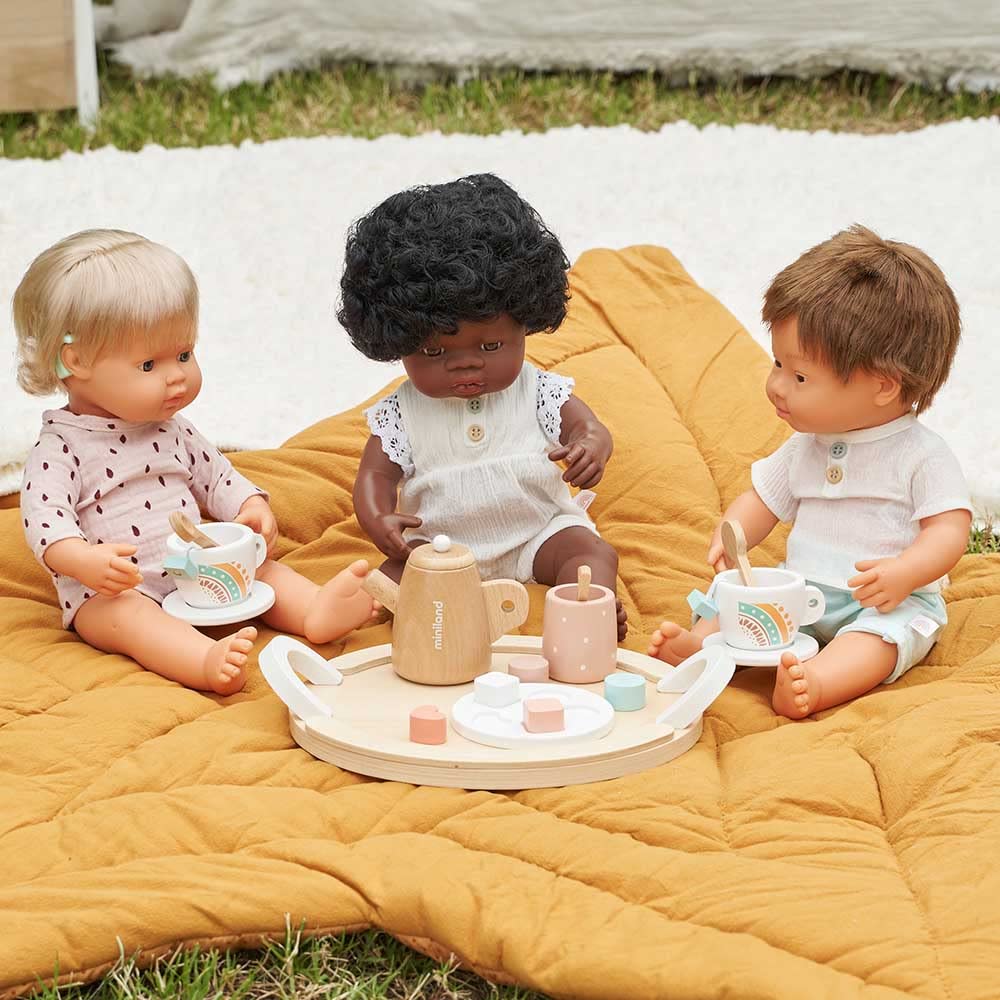 Miniland Babypuppe 38cm europäisch Mädchen mit Hörgerät Vanilleduft