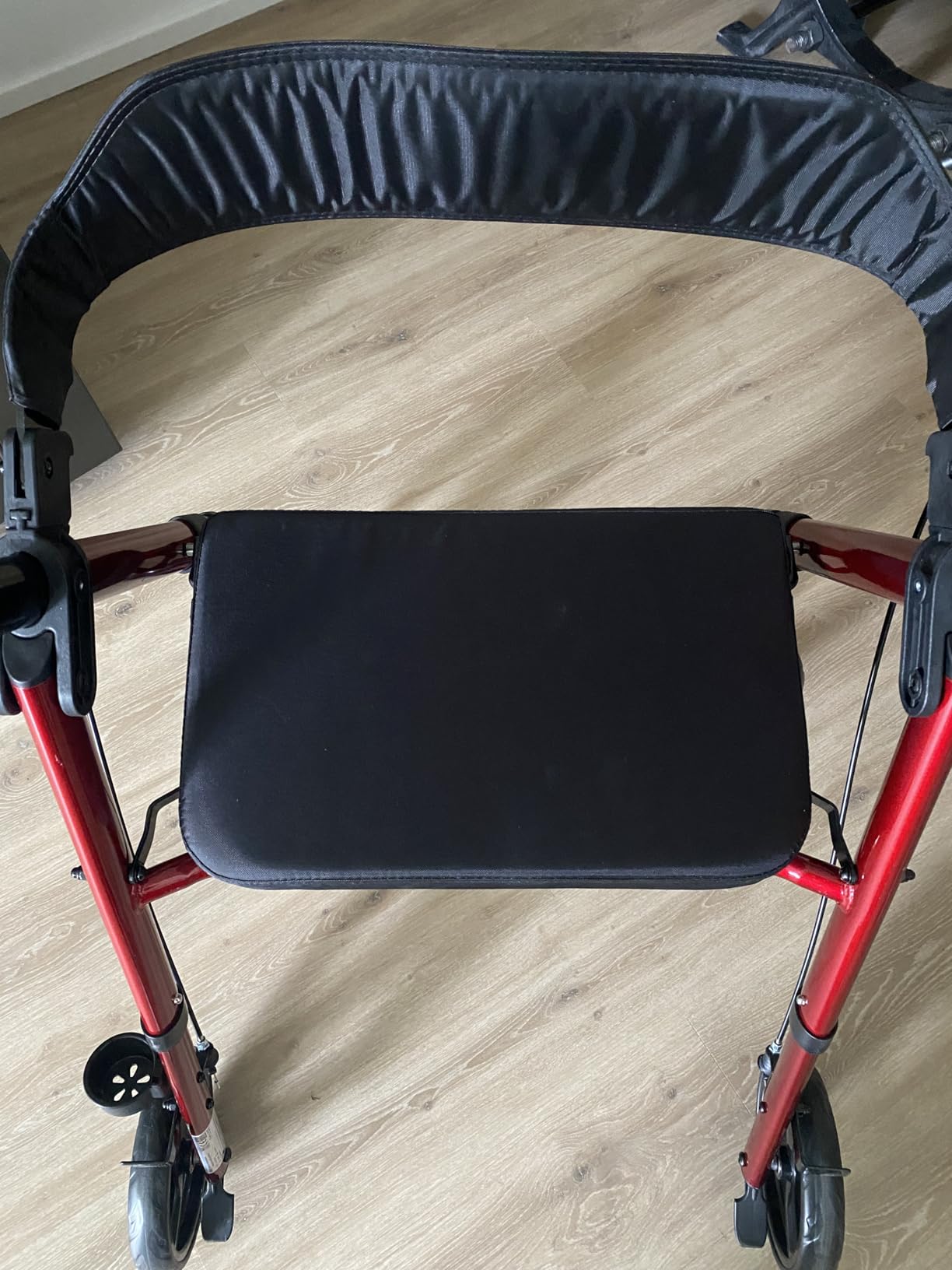 maxErgo Rollator Silber Gehhilfe mit Sitz 8 Zoll Räder