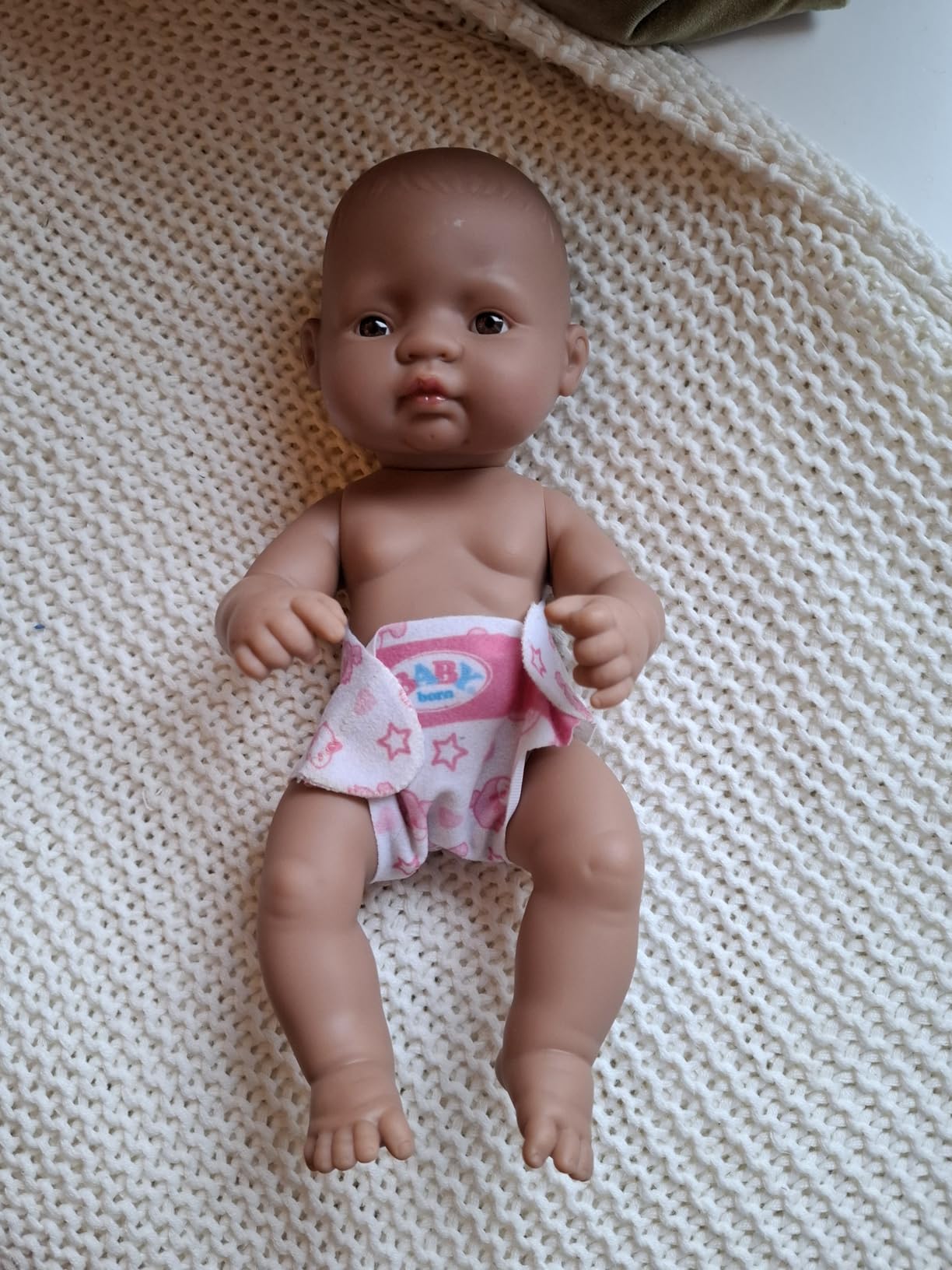 Miniland 31034 Babypuppe Afrikanisches Mädchen 32 cm