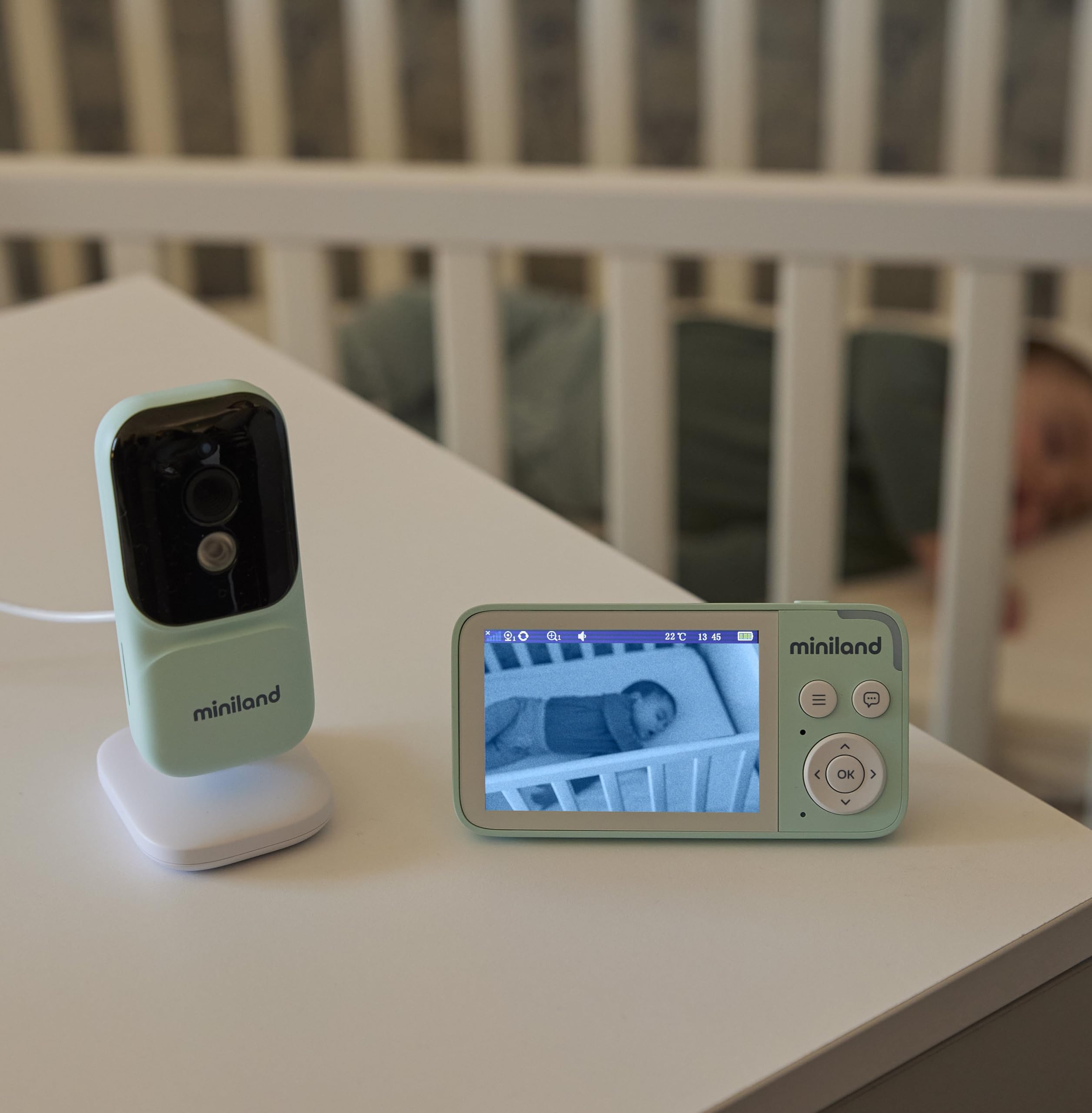 Miniland Digimonitor Compact 3,5 Zoll Babyphone Zoom