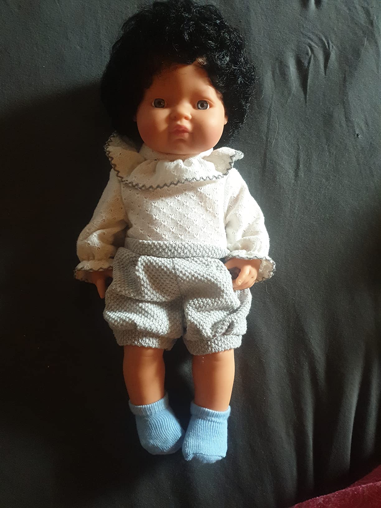 Miniland Dolls 31231 Babypuppe Junge 38 cm schwarze Locken Vinyl