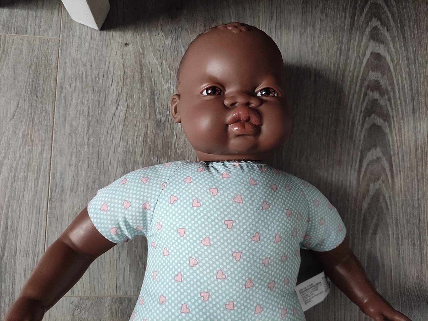 Miniland Babypuppe 40cm afrikanisch weicher Stoffkörper Vanilleduft