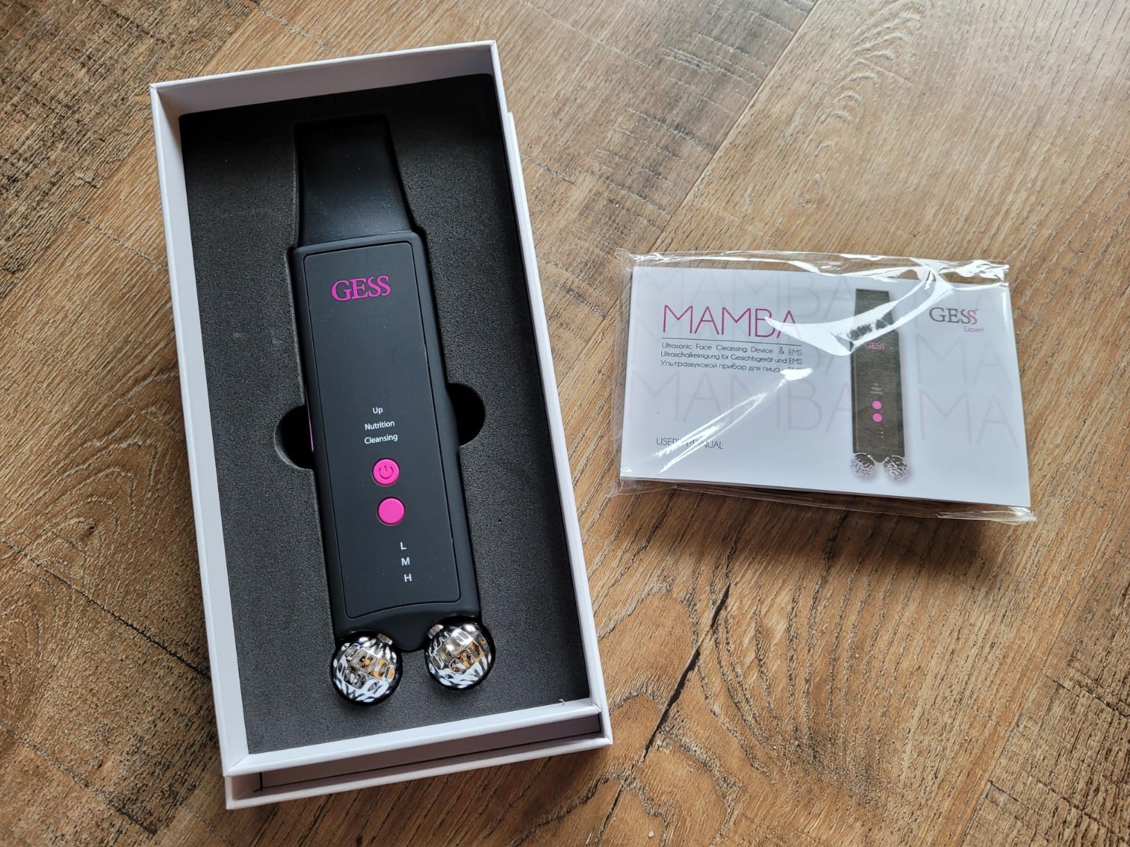 Gess Mamba Skin Scrubber Porenreiniger Schwarz-Pink Ultraschall