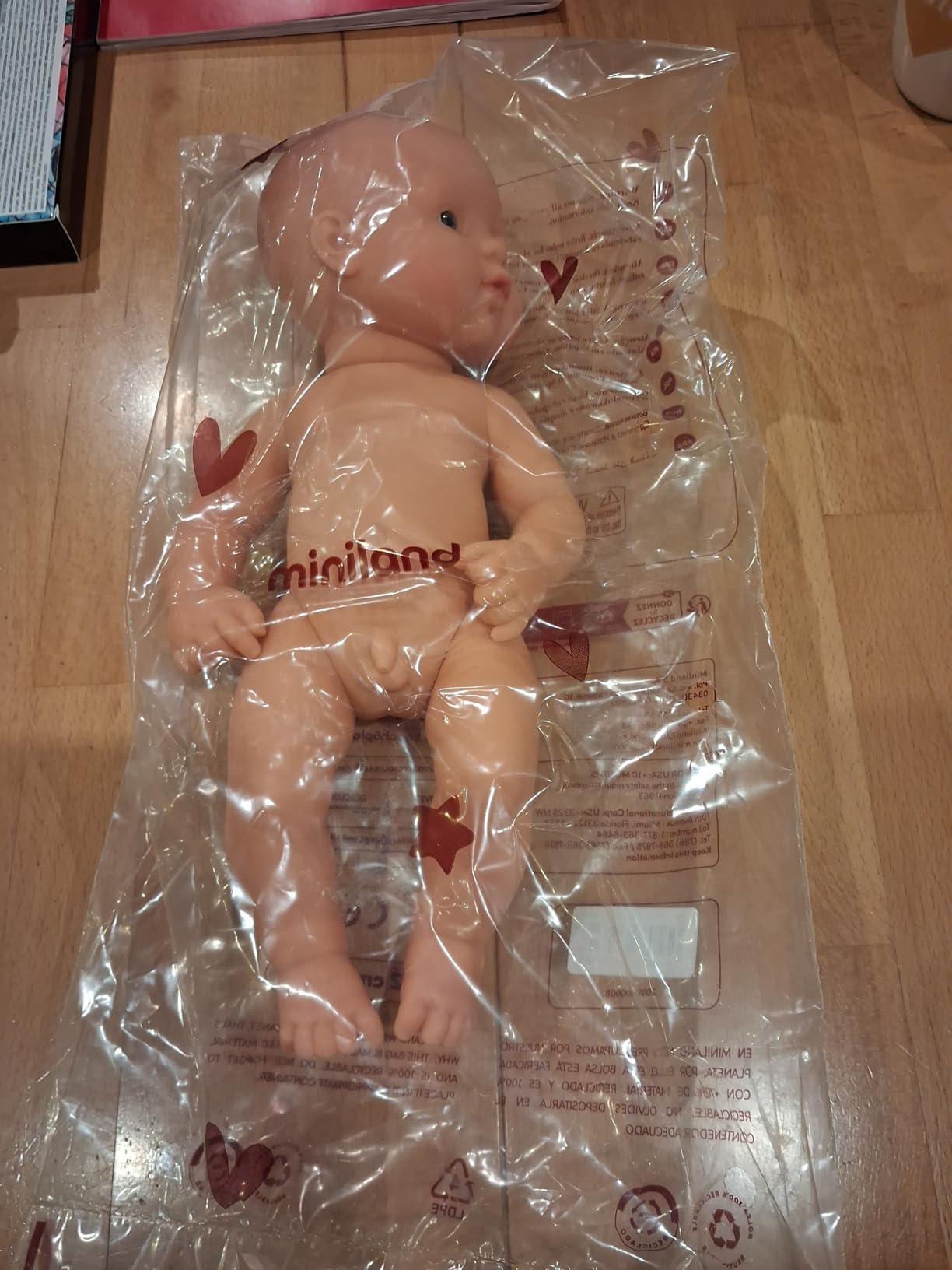 Miniland 31034 Babypuppe Afrikanisches Mädchen 32 cm